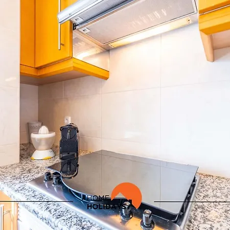 #115 Bernardo Flat By Holidays *