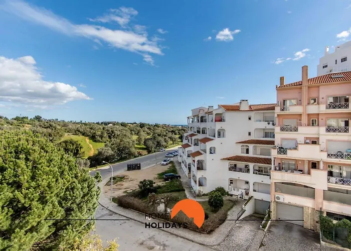 #115 Bernardo Flat By Holidays 公寓