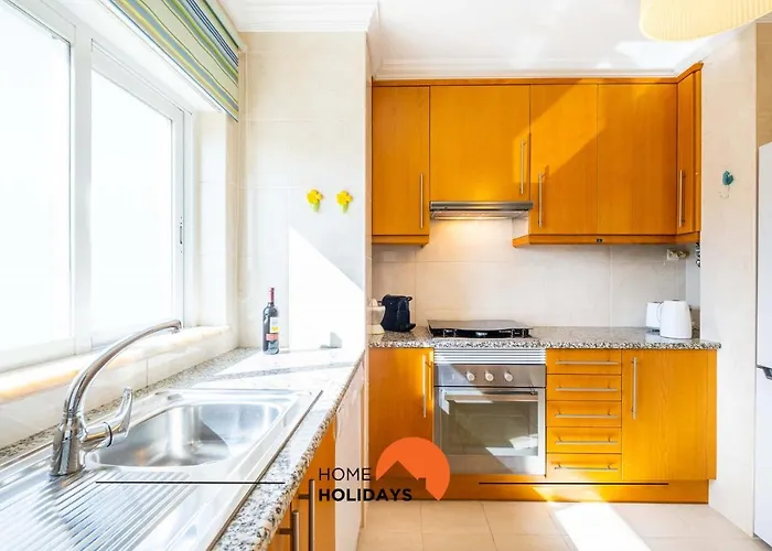 #115 Bernardo Flat By Holidays *