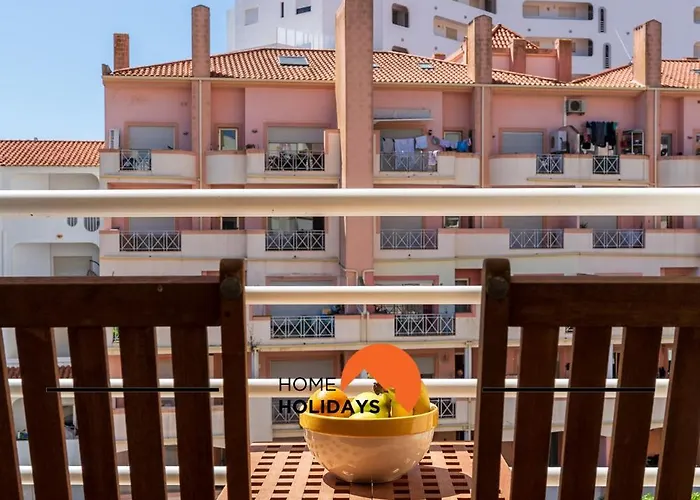 #115 Bernardo Flat By Holidays *