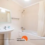 #115 Cozy Great Location Lägenhet *